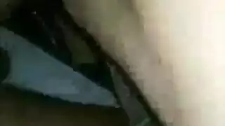 قضيب أسود كبير يدفع بعمق في كس مشعر بالخارج