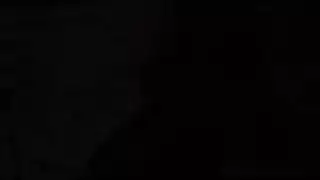العاهرات الآسيويات الشابات يحصلن على جنس ثنائي من رجل ذو قضيب ضخم