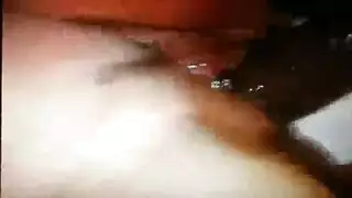 لذيذ ستيل يركض على الأرض مع كس رائع