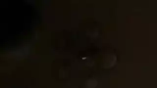 أولاد خطوة إلى المنزل يجربون عشاق الشباب