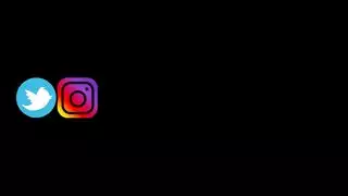 ملابس داخلية ملتوية في قبلة فرجها المتساقط