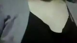 بنت عراقية تفرك بكسها