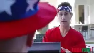 زوجت لاب تعليم ابن زوجها وبنتها سكس خلفي مترجم