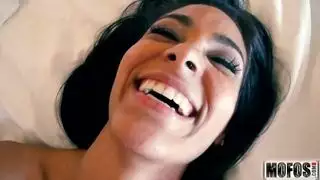شهوة لا تُقهر: حلم جنسي مع جسد مثالي