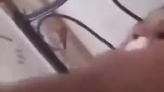 امه تقفشه بينيك صاحبته فتنضم