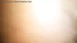 شقراء تُدمر في مشهد شرجي مزدوج صريح