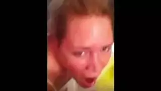 ثنائي مثلث ثنائي الجنس: شيري وجيس يهيمنان على فتاة أخرى
