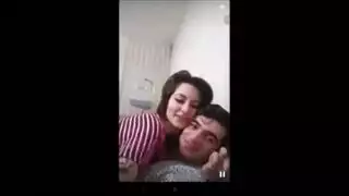عاشقان عربيان يمارسان الجنس الخشن في فيلم إباحي حميمي