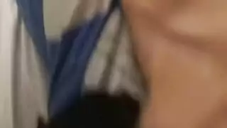جنس جماعي للمتحولين جنسياً: سمراء تبلع وتُملأ بالسائل المنوي