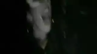 بورنو سجن صريح: امرأة ملثمة تركب السجين ثم تأخذ سائله المنوي