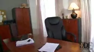تبعد اشعر عن كسهاء