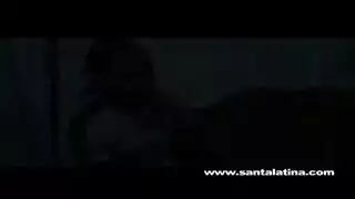 منتج أفلام إباحية يتحول لشرير ويضرب كس مراهقة في المكتب