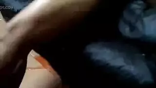 هواة ساخنون بالجوارب يحصلون على جنس وجه وإنهاء فوضوي