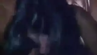 امرأة ناضجة تمارس الجنس مع مراهق بقضيب ضخم مفاجئ