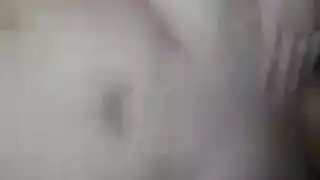 في حفل أطفال وبنت ينكن