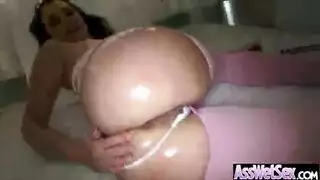 سكس نيك مع الام اشقرا صراخ عنيف