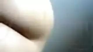 امره عربي تخدع طفل ينيكه عل الوقف وتصور نفسها