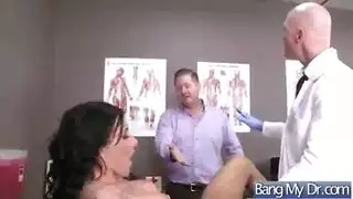 أقدام المرأه
