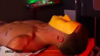 الممرضة اليائسة نينا تخدم مريضها بجنس فموي مثير وجنس شرجي عنيف