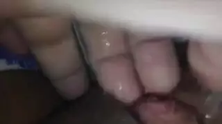 جنس حيواني صريح يضم فتاة لاتينية ممتلئة الجسم وعشيقها القوي