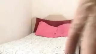 البنات دخل الحمام