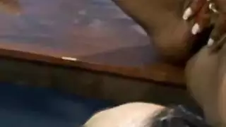 التفكير في منحه حمولات من السائل المنوي على وجهه