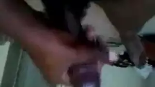 ملكة الحلق العميق تأخذ كل بوصة