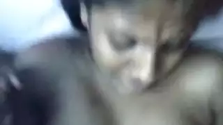 سفاح القربى القاسي: حصان يقذف داخل الفتاة