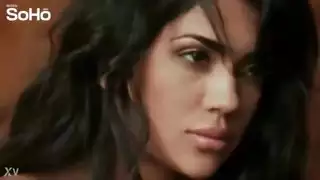 وفرة المحتوى للبالغين على الشبكة الزرقاء