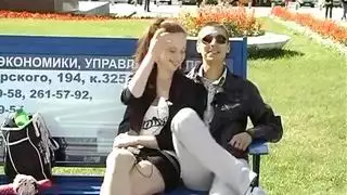 ثنائي صريح: لسان عميق في الطيز وأكل كس نهم