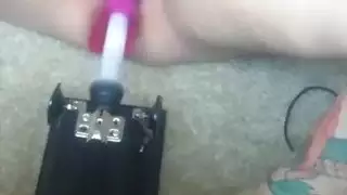 قذف مفاجئ هادئ على باطن القدم مع وجود الأقارب