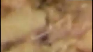 أرملة فاقدة الوعي تستقبل كل شيء في مهبلها