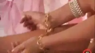 جنس مرن: الانحناء من أجل فعل إباحي قاسٍ