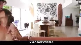 جنس النوم xxx: تدمير فتحتيها