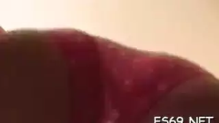 صراخ أثناء جنس جماعي مكثف: رعب إباحي