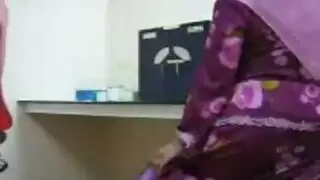 شرج محجبة في العيادة فيلم إباحية غير مقطع