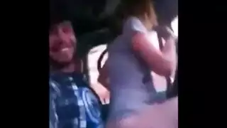 جنس شرجي صعب مع سائقة شاحنة مثيرة في كبينتها