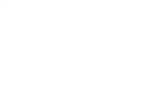 ابواها ؤحض ان لها سانتا بييك في تخرجها
