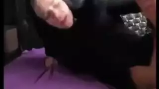 سكس محارم سعودي نيك زوجة اخ محجبة بطياز مربربة الفيديو الاباحية