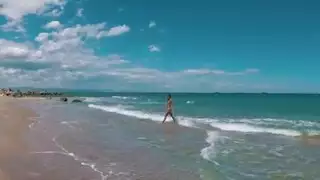 لف الحلمات وجنس لاتكس قاسي بأجساد ضيقة: فعل إباحي صريح
