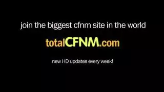 xxx cfnm: خدمة فموية مزدوجة على قضيب صلب كالصخر