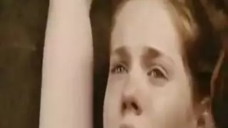 رضع المقبل وعضه لدرجة البكاء