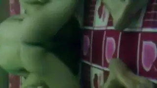 واد واخد صاحبته البيت وبينيكها