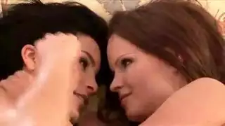 قبلات ساخنة صدر
