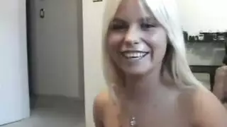 مص القضيب و لحسه حتى يقذف و فتاة لها طريقة مص ساخنة
