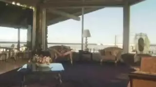 جوليا لوكس الشقراء تُدمر بالاختراق المزدوج