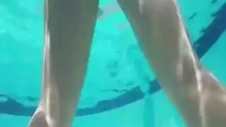 محظوظون يمارسون الجنس مع أليكس مونرو وسامانثا ويكس في ثنائي صريح