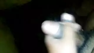 جسدان مثيران يحولان زيارة صيانة إلى فعل إكس إكس إكس