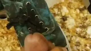 لاتينا صغيرة ذات أثداء كبيرة في جنس شرجي صريح
