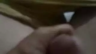 رجل أصلع موشوم يحصل على حمام لعق من فتاة يخت ذات مؤخرة ضخمة